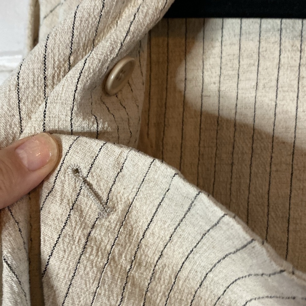 Blank‎ NYC linen blend drape front jacket - Picture 4 of 6